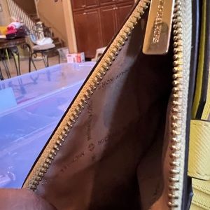 Michael Kors wristlet wallet excellent used condition